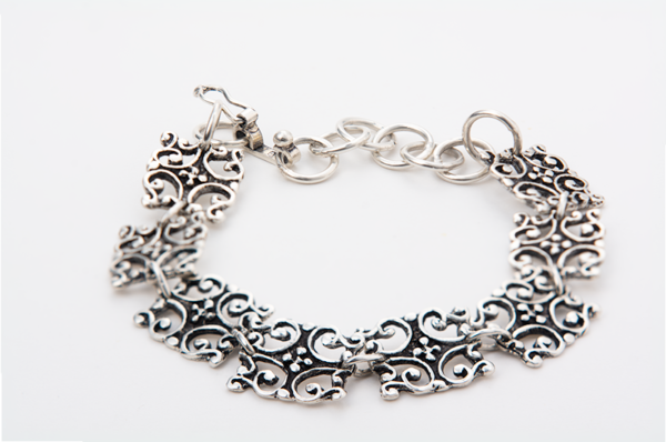 Handmade sterling silver bracelet with intricate filigree design