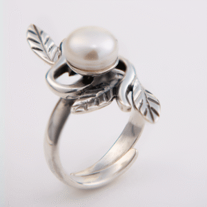 Peruvian Delight .950 sterling silver Silver Leaf ring with hand-engraved leaf motifs and freshwater pearl center, oxidized finish