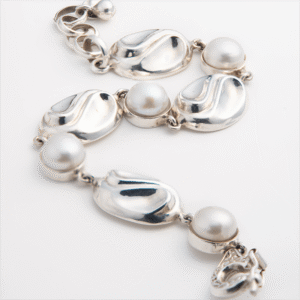 Fresh water pearl bracelet